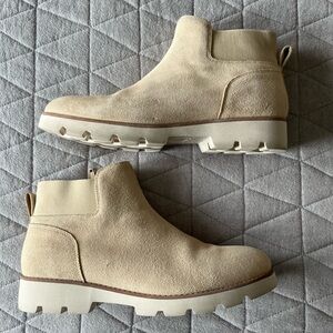 Vionic Beige Boots